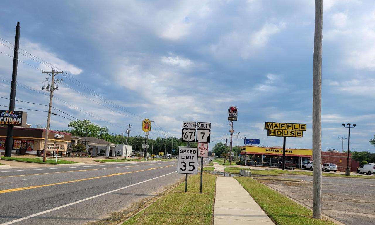 Super 8 By Wyndham Arkadelphia Caddo Valley Area Eksteriør billede