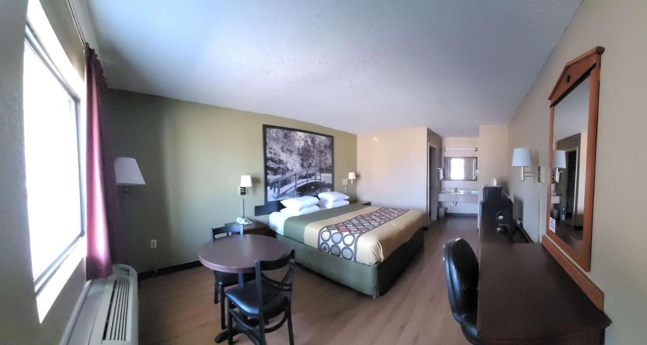 Super 8 By Wyndham Arkadelphia Caddo Valley Area Eksteriør billede