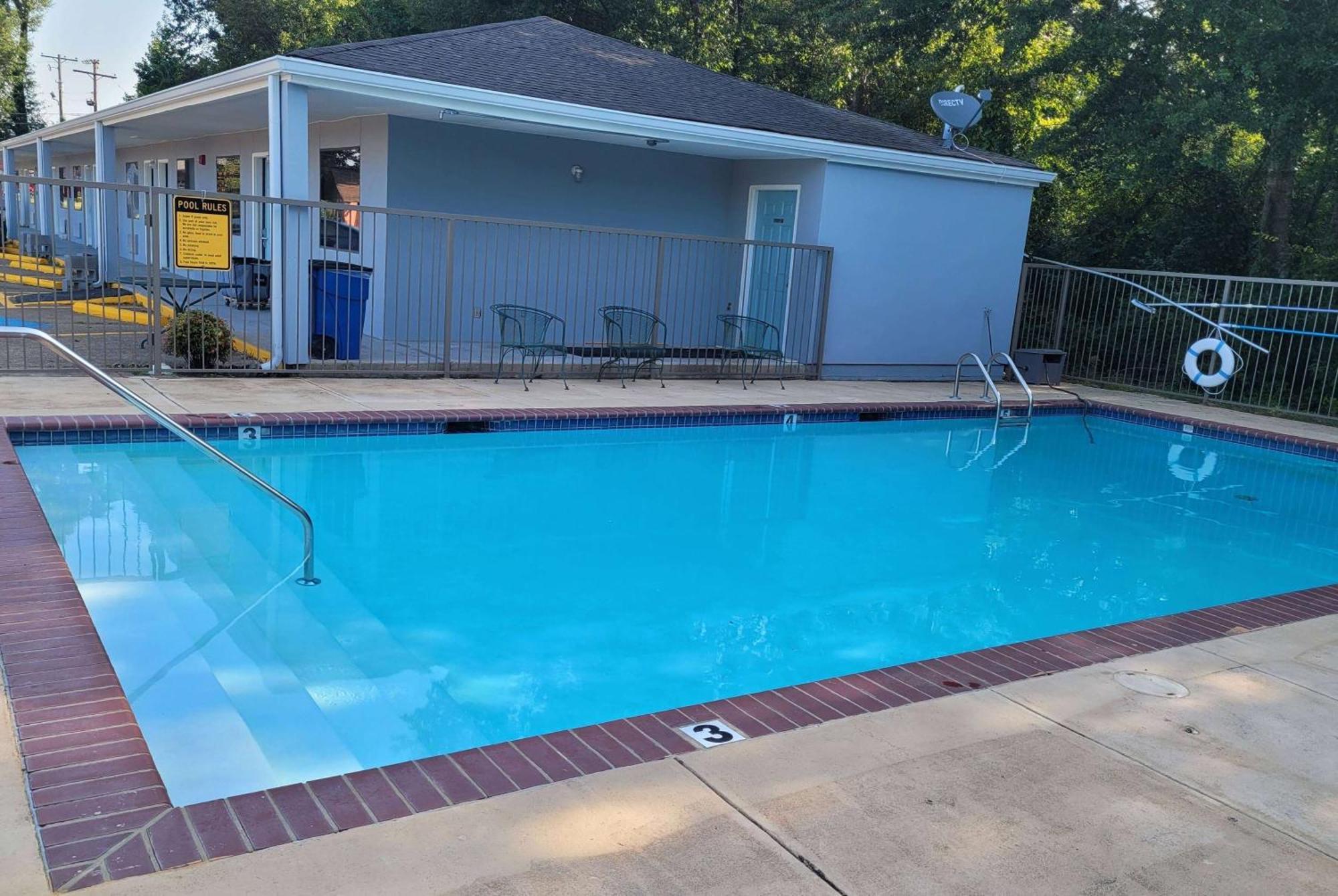 Super 8 By Wyndham Arkadelphia Caddo Valley Area Eksteriør billede