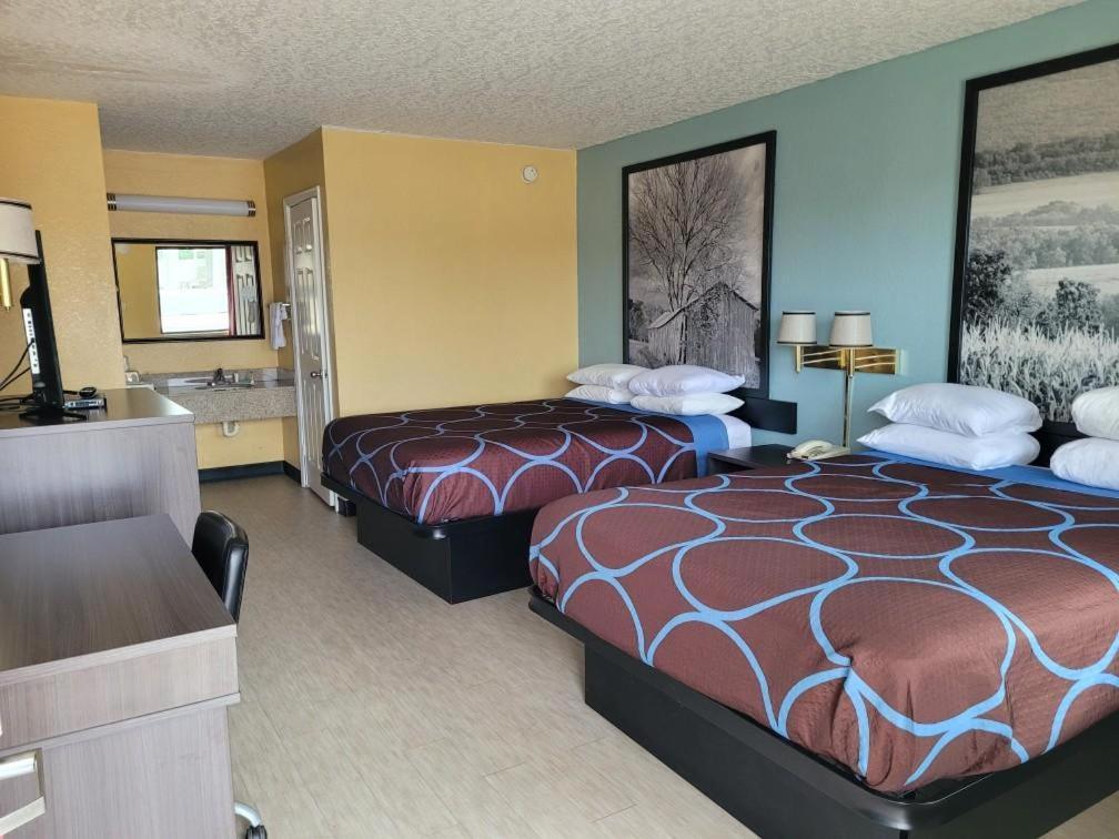Super 8 By Wyndham Arkadelphia Caddo Valley Area Eksteriør billede