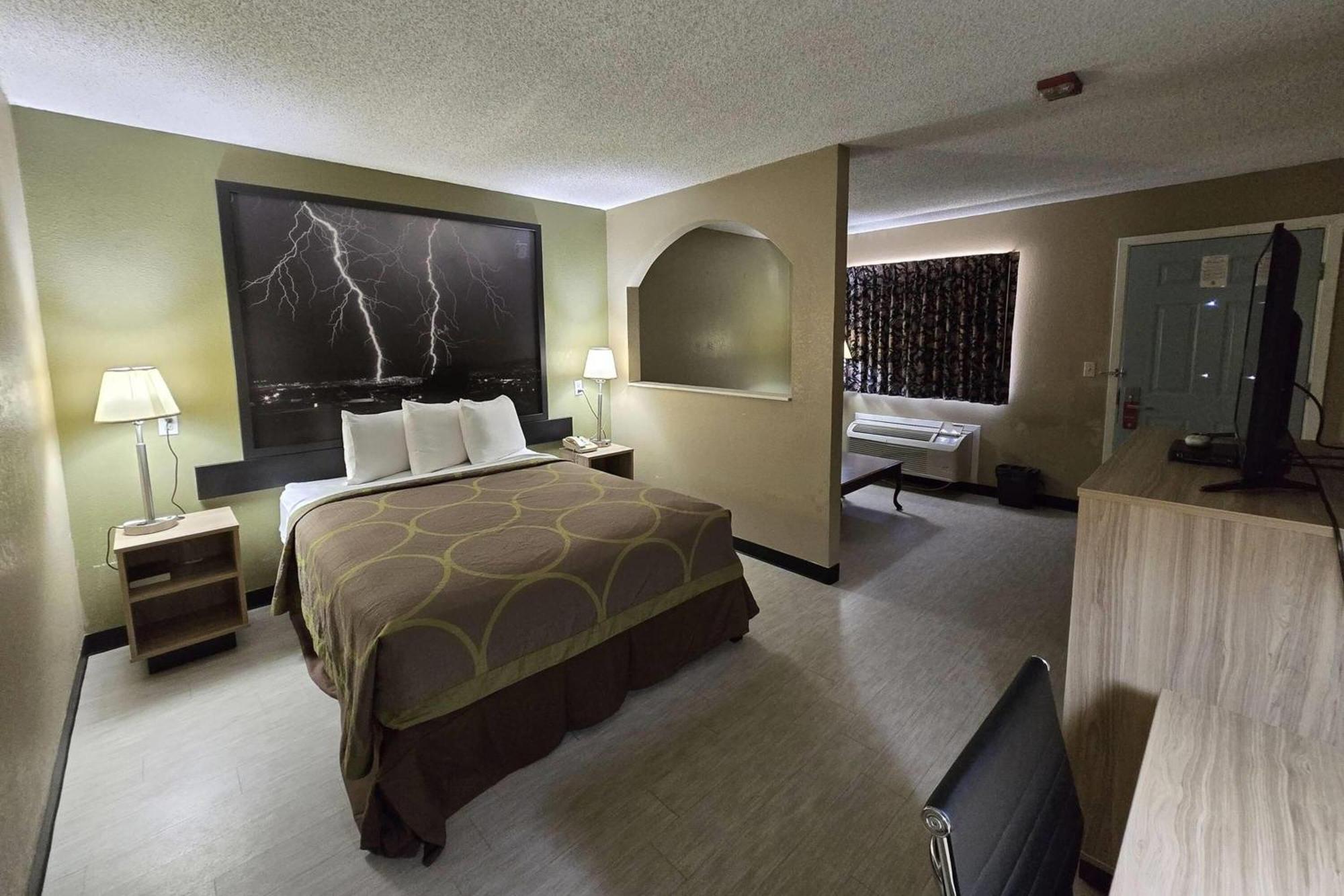 Super 8 By Wyndham Arkadelphia Caddo Valley Area Eksteriør billede